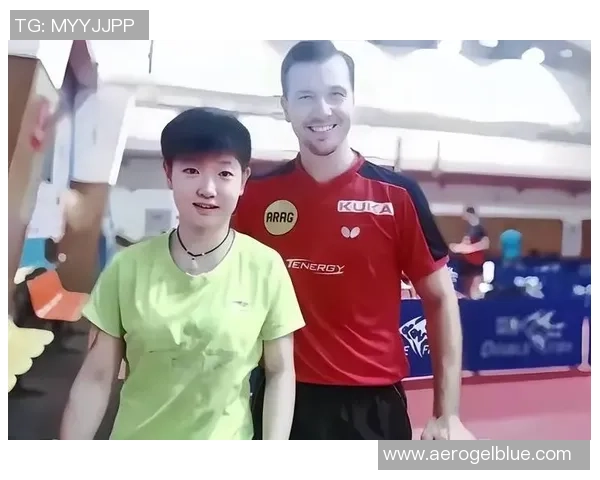 帅哥演员与足球明星的完美结合揭示了娱乐与体育的魅力交汇点