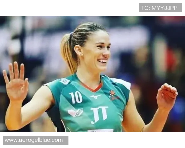 土耳其足球明星发型女孩的时尚魅力与青春活力展现